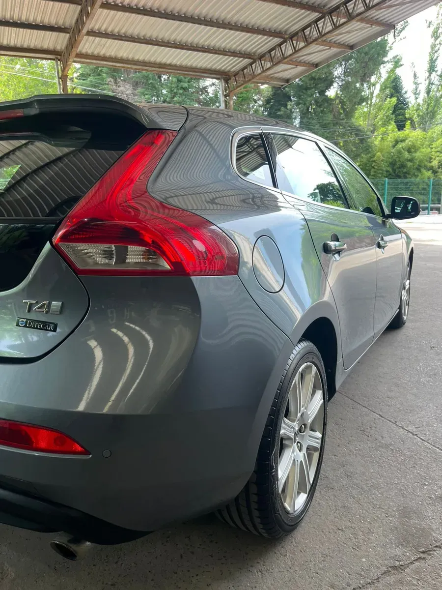 Mirá esta publicación de Volvo V 40