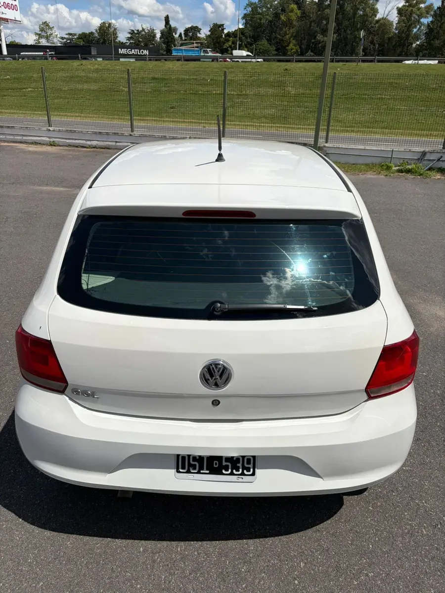 Mira esta publicación de Volkswagen Gol Trend 2015 en Motordil