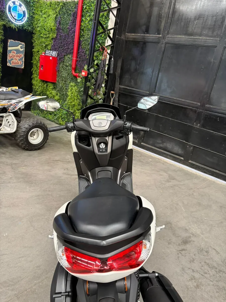 Mira esta publicación de Yamaha 155 Nm X 2024 en Motordil