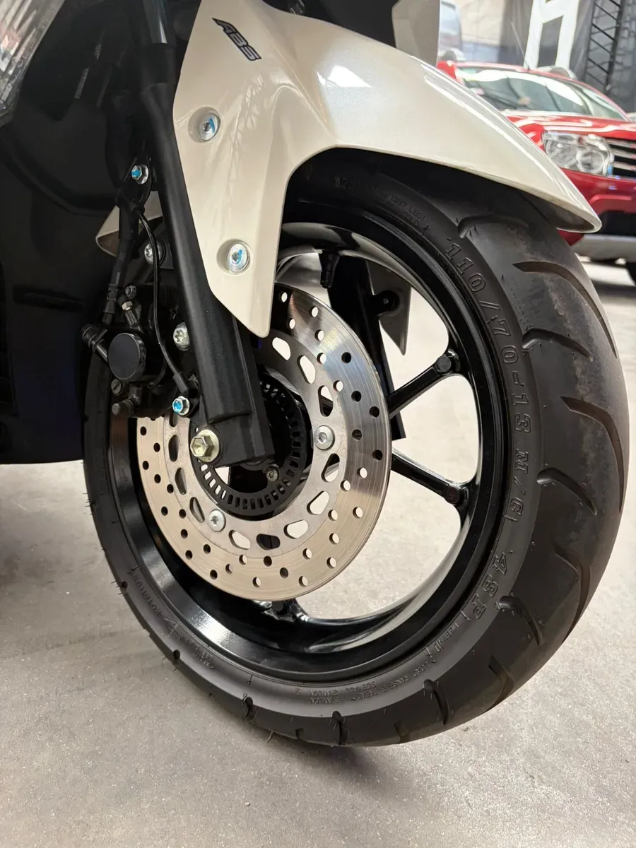 Mira esta publicación de Yamaha 155 Nm X 2024 en Motordil