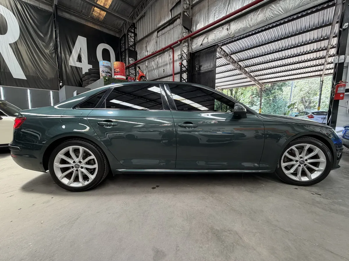 Mira esta publicación de Audi A4 2018 en Motordil