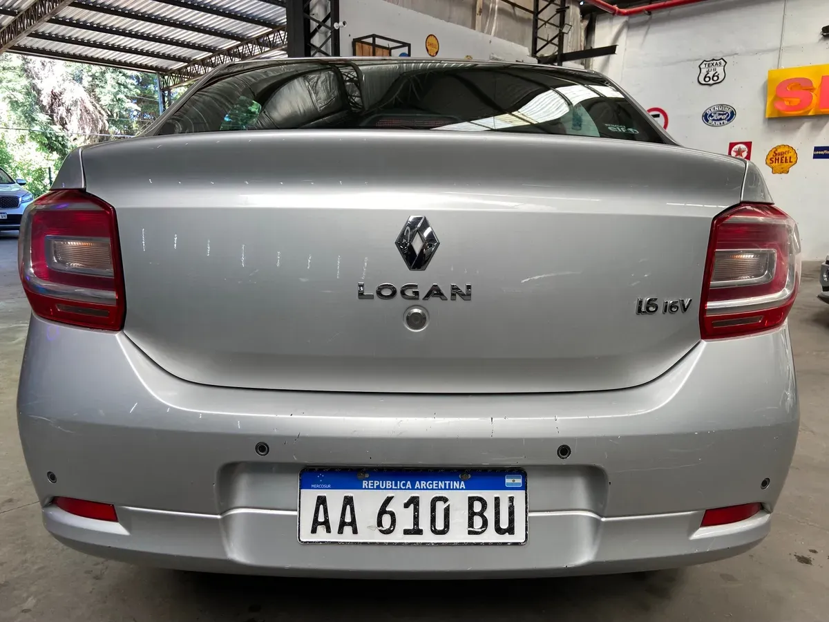 Mira esta publicación de Renault Logan 2017 en Motordil