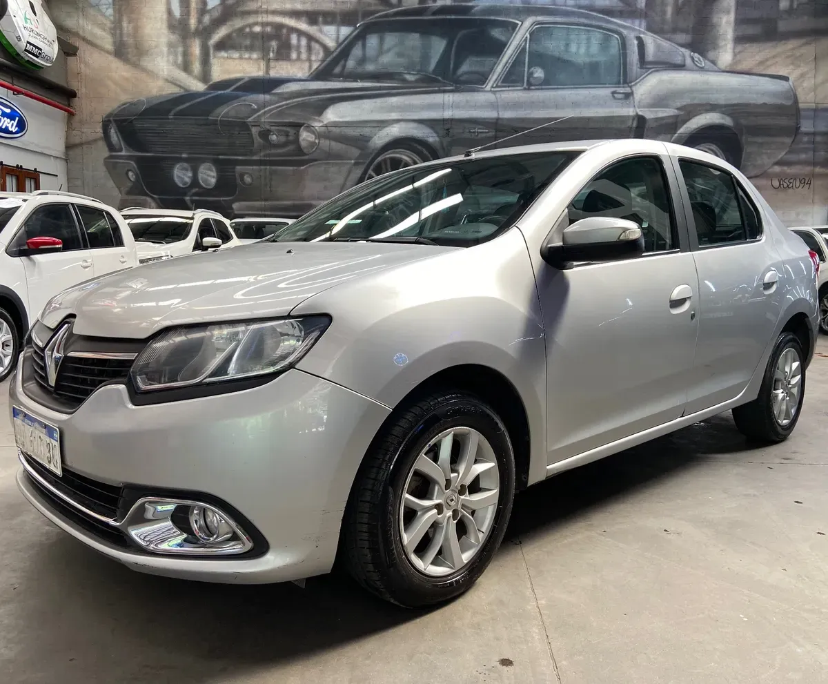 Mirá esta publicación de Renault Logan