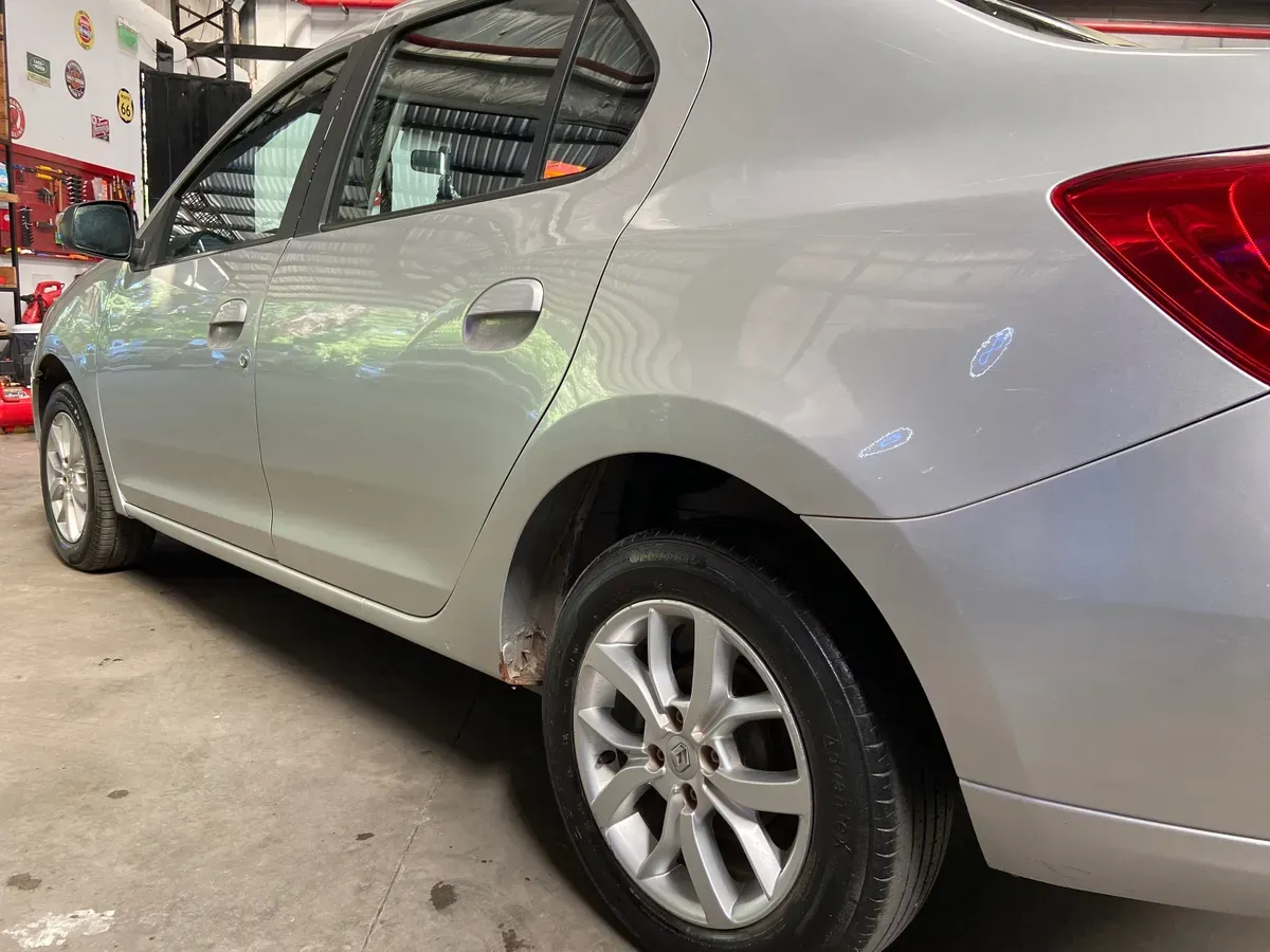 Mira esta publicación de Renault Logan 2017 en Motordil