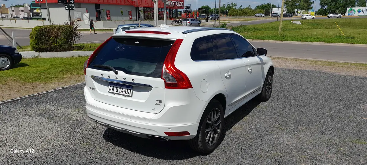 Mira esta publicación de Volvo XC 60 2016 en Motordil