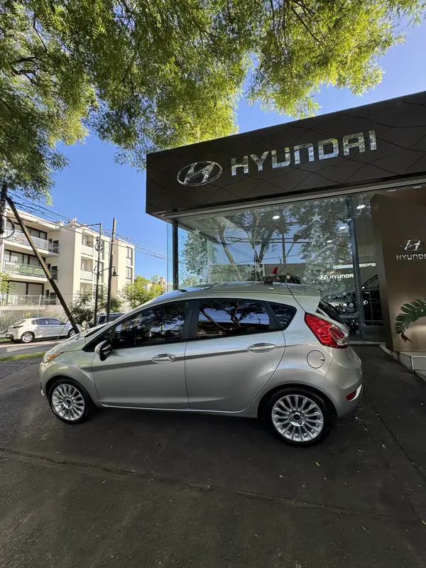 Mira esta publicación de Ford Fiesta 2014 en Motordil