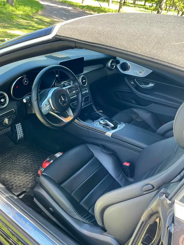 Mira esta publicación de Mercedes Benz Clase C 2021 en Motordil