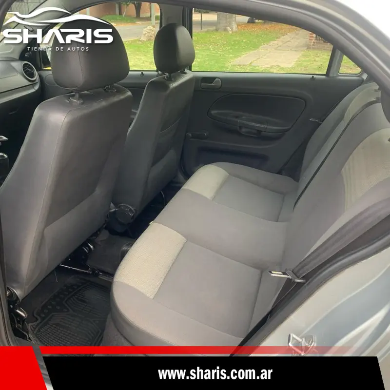 Mira esta publicación de Volkswagen Voyage 2010 en Motordil