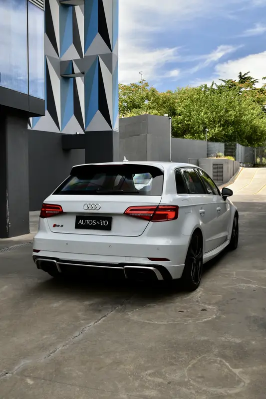 Mira esta publicación de Audi RS3 2018 en Motordil