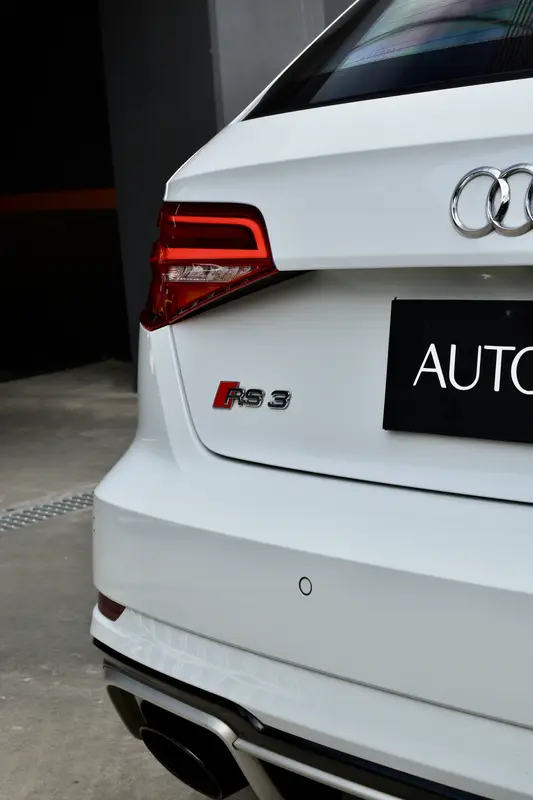 Mira esta publicación de Audi RS3 2018 en Motordil