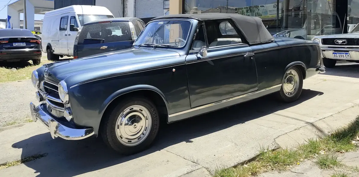 Mirá esta publicación de Peugeot 403