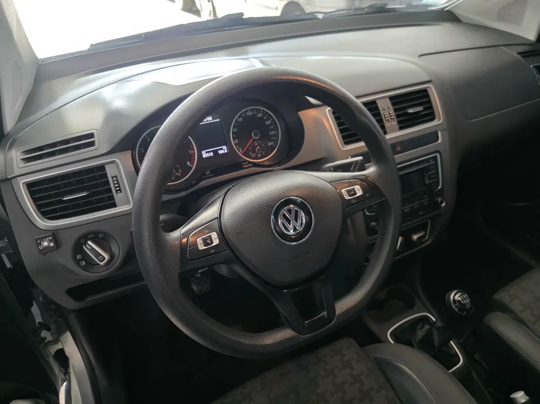 Mira esta publicación de Volkswagen Suran 2016 en Motordil