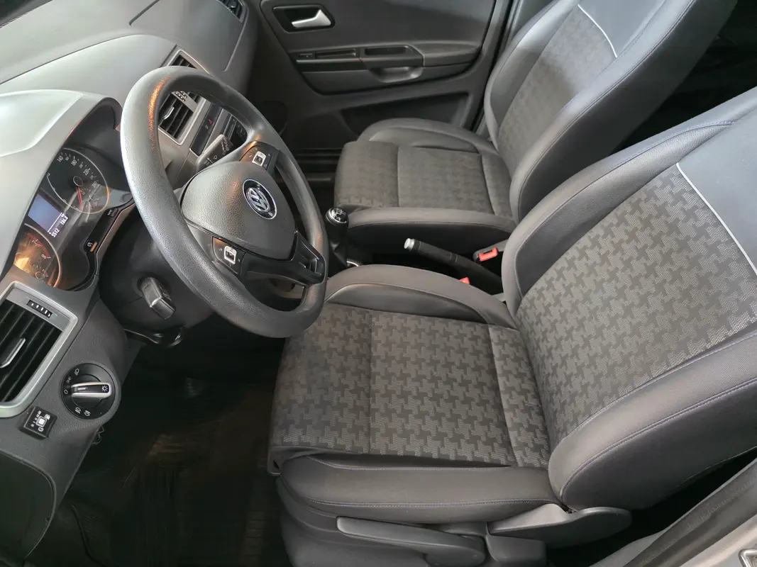 Mira esta publicación de Volkswagen Suran 2016 en Motordil