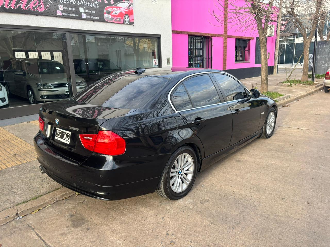 Mira esta publicación de BMW Serie 3 2011 en Motordil
