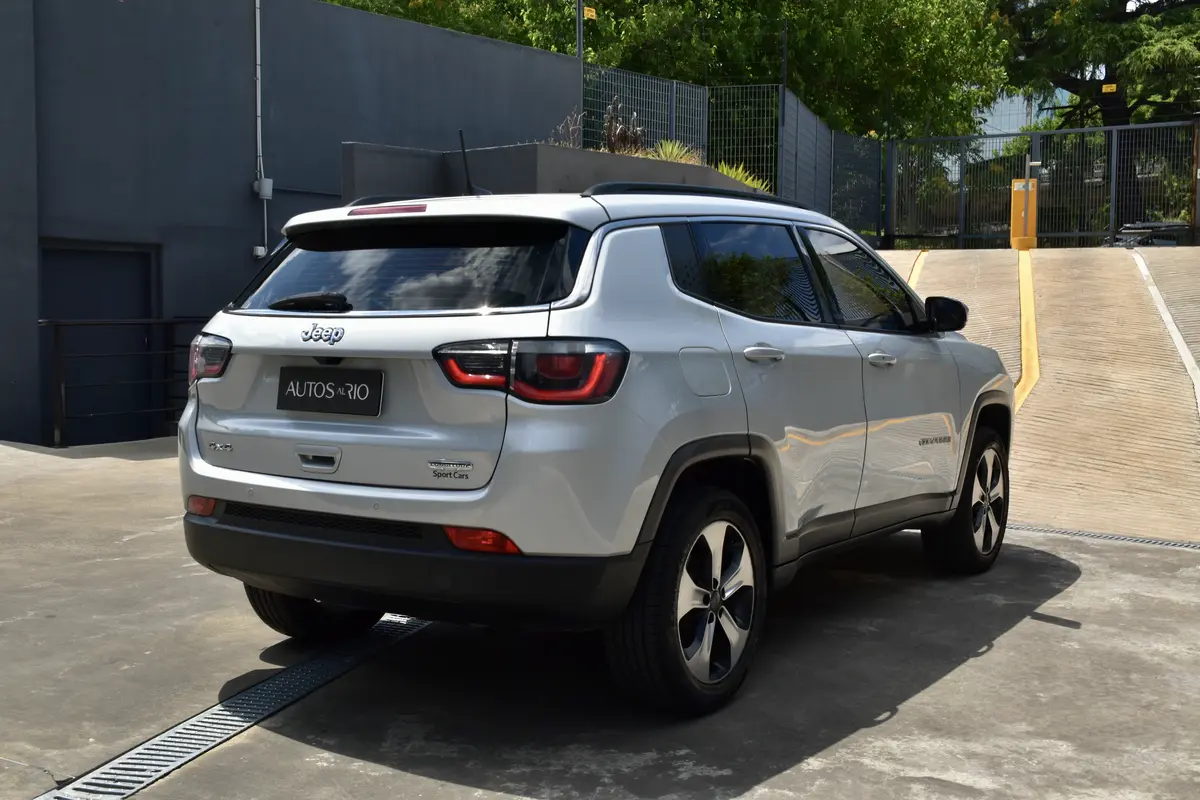Mirá esta publicación de Jeep Compass