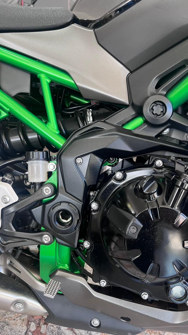 Mira esta publicación de Kawasaki z 900 2024 en Motordil