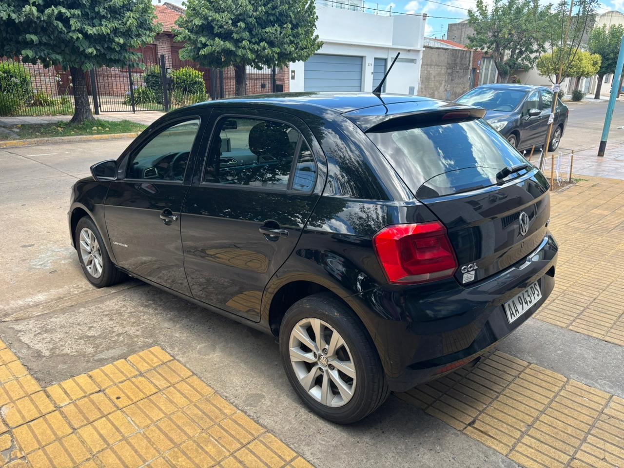 Mira esta publicación de Volkswagen Gol Trend 2017 en Motordil