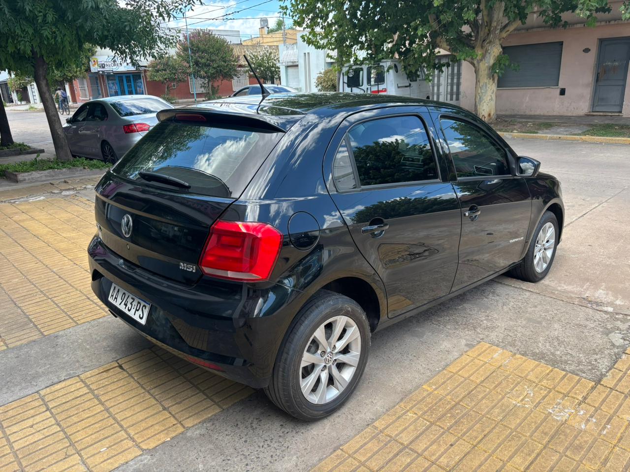 Mira esta publicación de Volkswagen Gol Trend 2017 en Motordil
