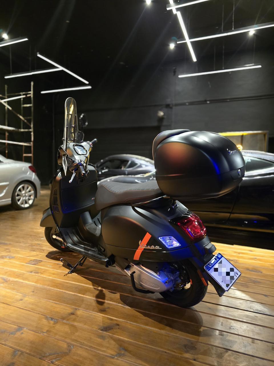 Mira esta publicación de Vespa 300 I Super GTS 2022 en Motordil