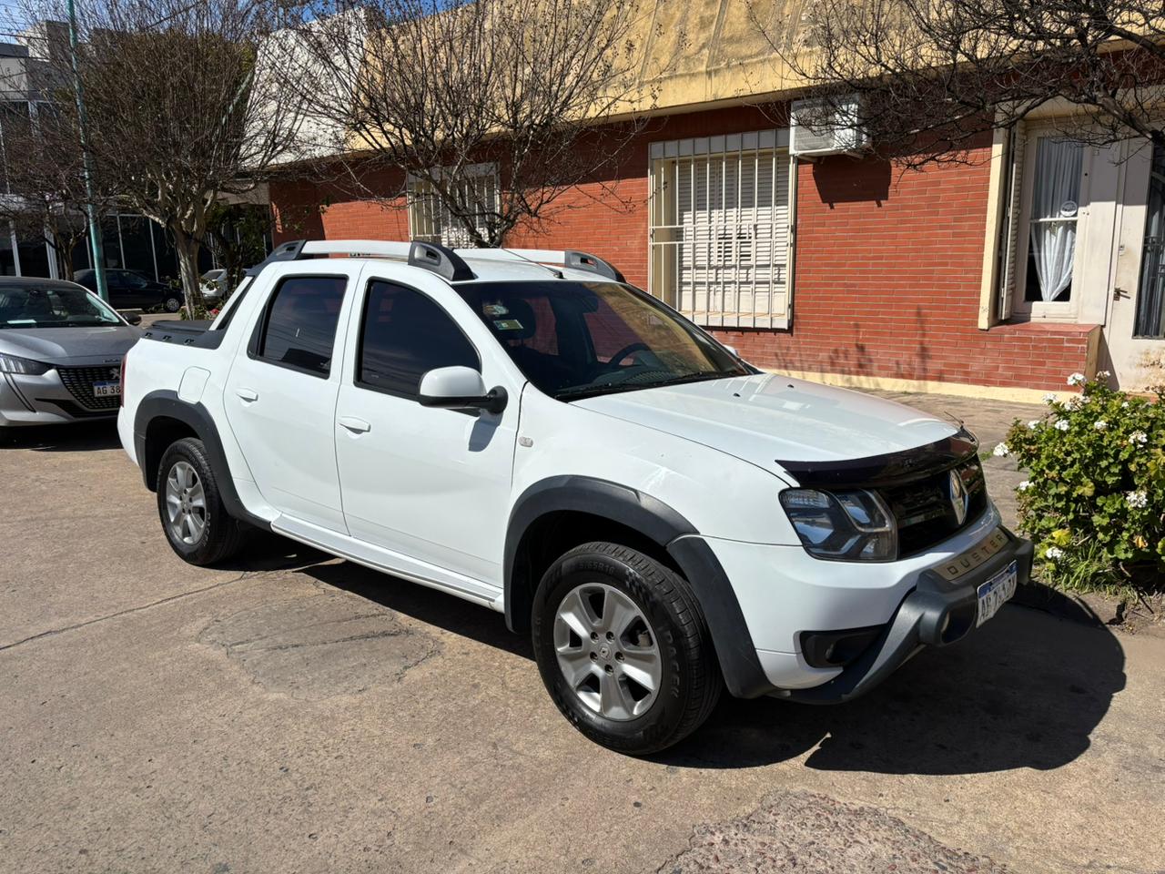 Mira esta publicación de Renault Oroch 2017 en Motordil