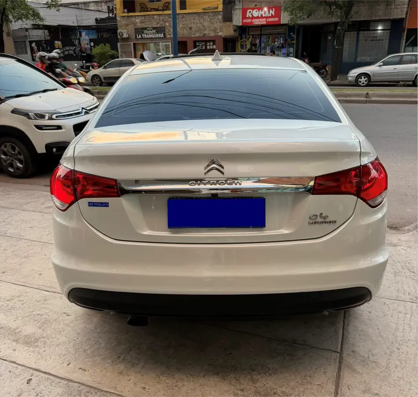 Mira esta publicación de Citroen C 4 Lounge 2017 en Motordil