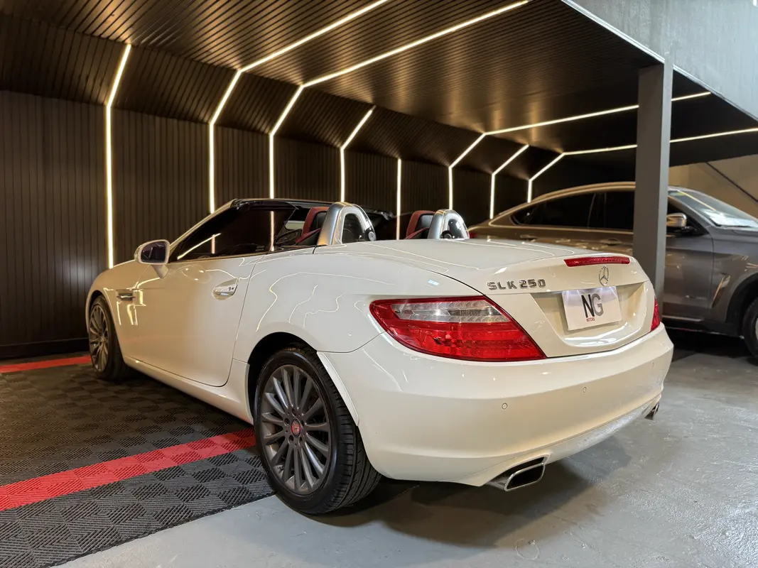 Mira esta publicación de Mercedes Benz SLK 2013 en Motordil