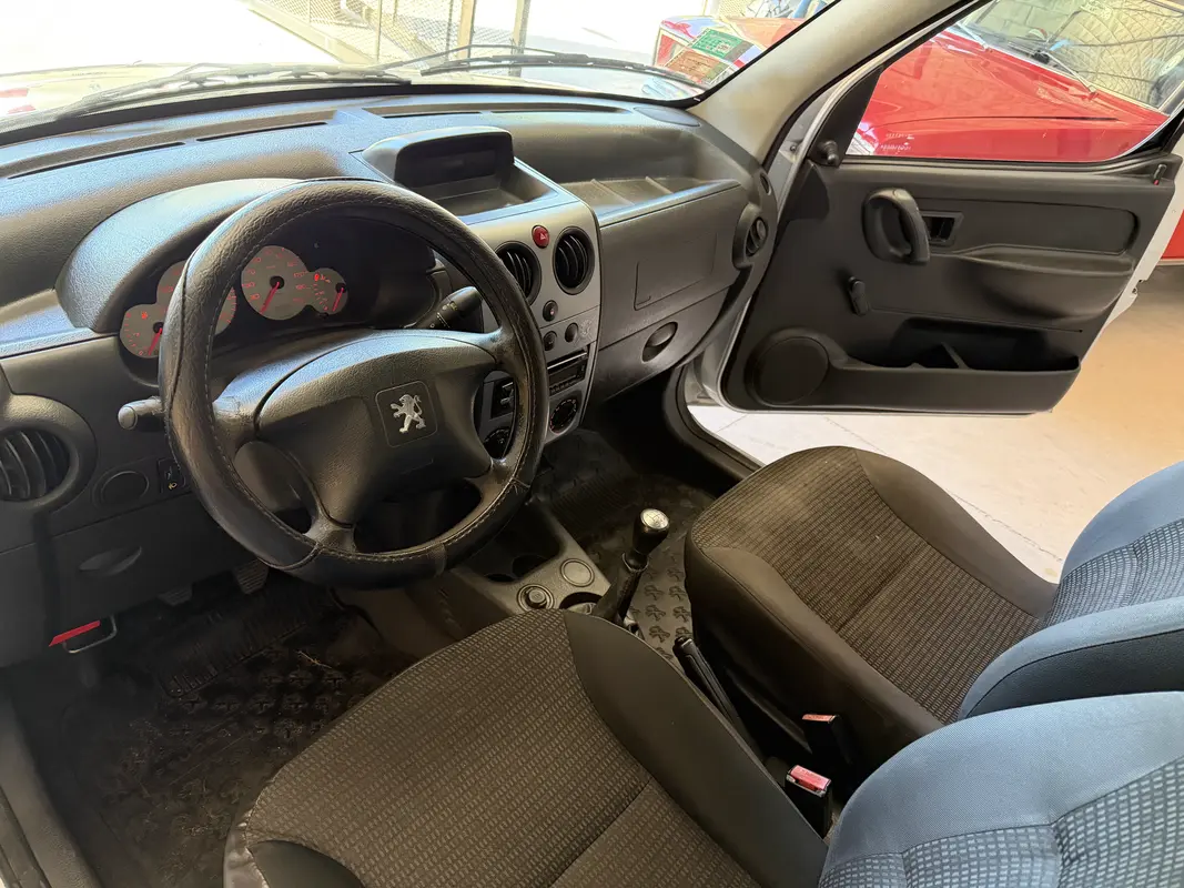 Mira esta publicación de Peugeot Partner 2016 en Motordil