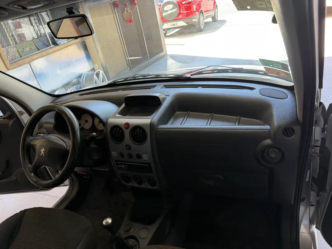 Mira esta publicación de Peugeot Partner 2016 en Motordil