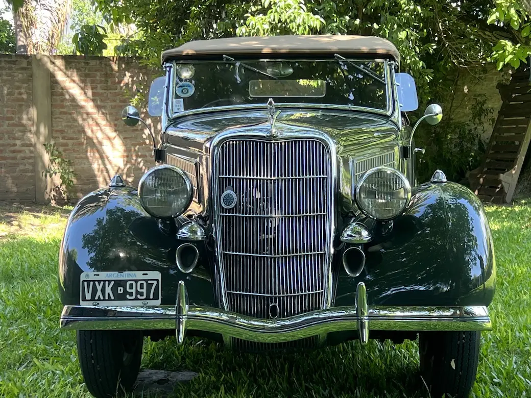 Mira esta publicación de Ford V8 1935 en Motordil