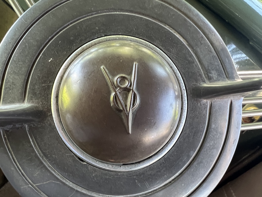 Mirá esta publicación de Ford V8