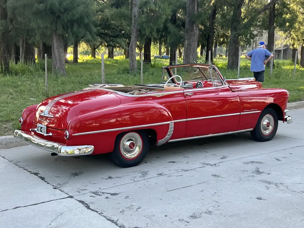 Mira esta publicación de Pontiac Otros 1951 en Motordil
