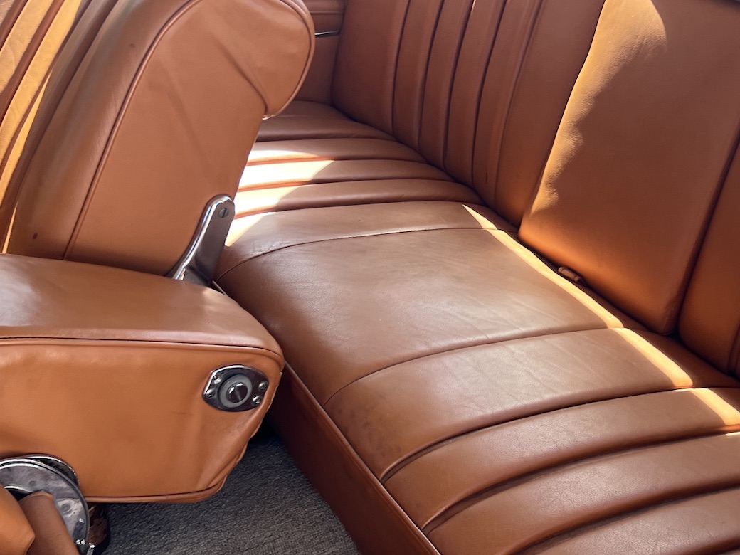 Mirá esta publicación de Mercedes Benz 300