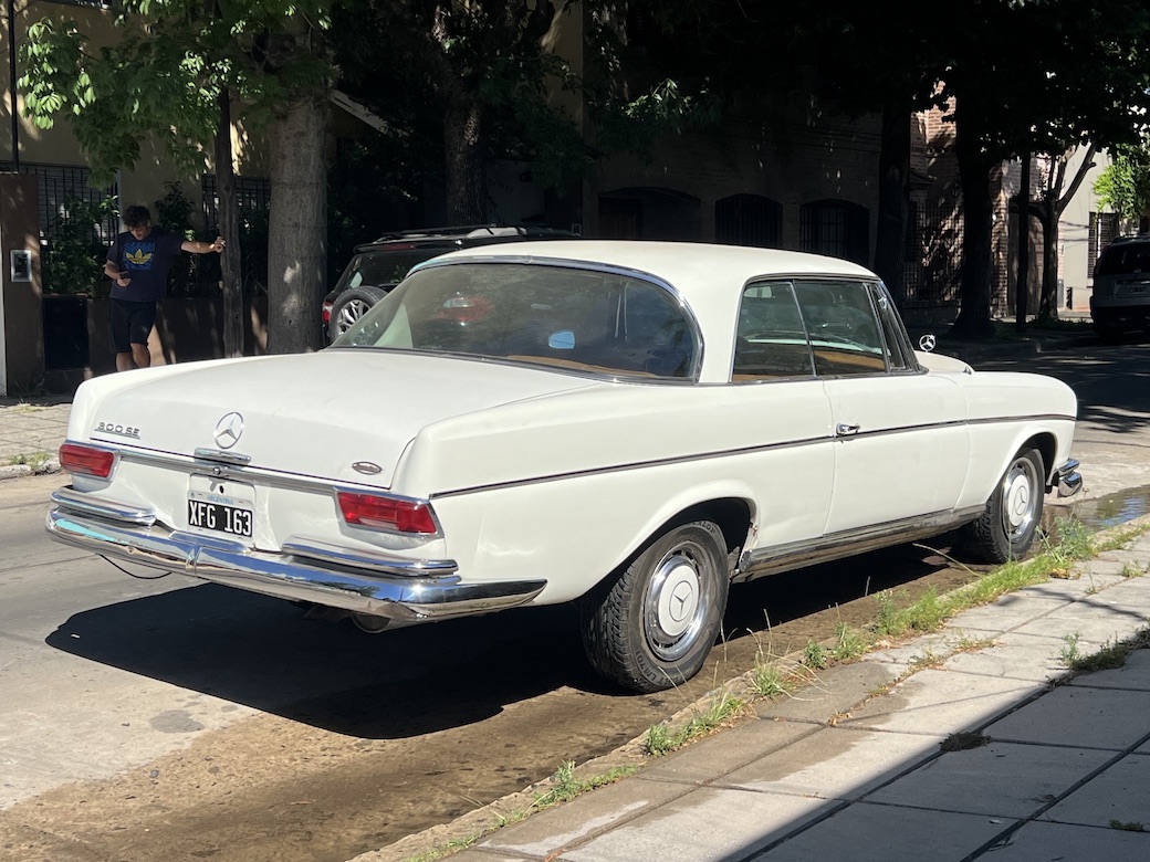 Mira esta publicación de Mercedes Benz 300 1964 en Motordil