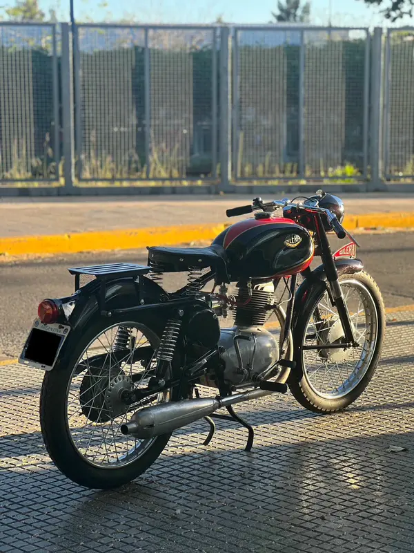 Mira esta publicación de Gilera 150 1955 en Motordil
