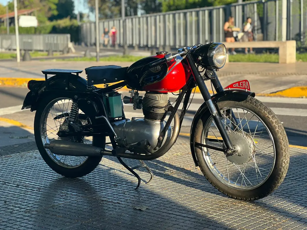 Mira esta publicación de Gilera 150 1955 en Motordil