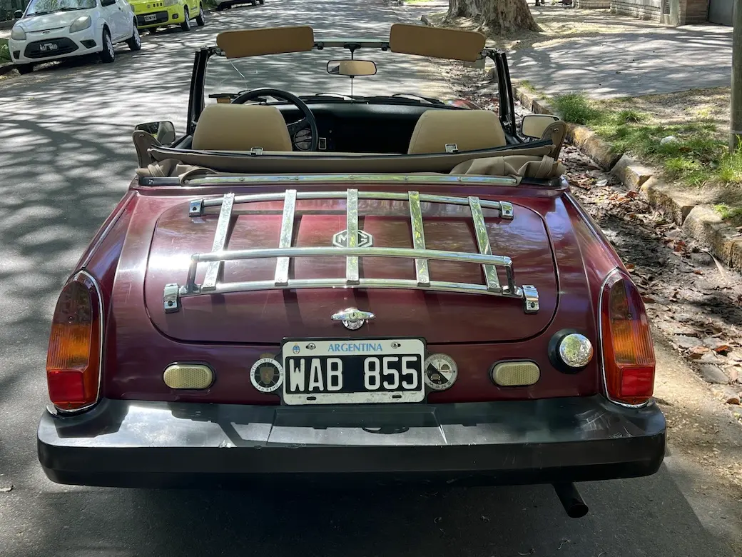 Mira esta publicación de MG Otros 1979 en Motordil