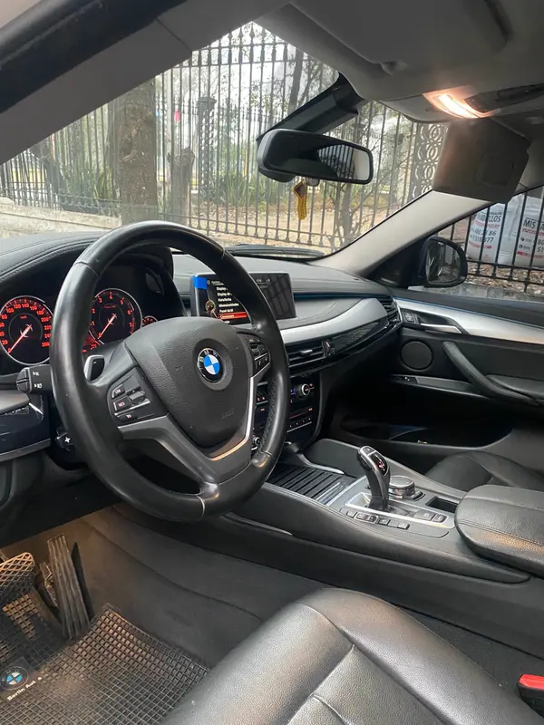 Mira esta publicación de BMW X6 2017 en Motordil
