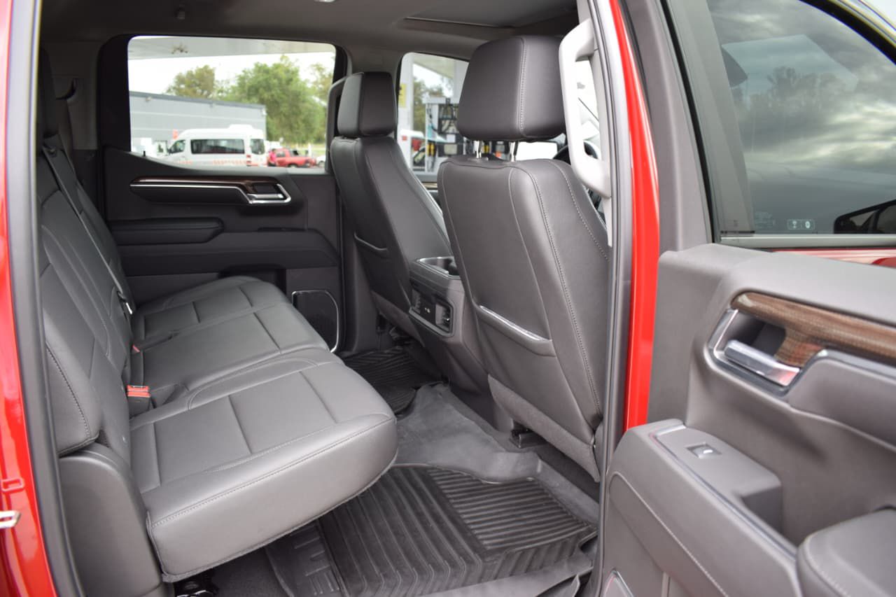 Mira esta publicación de Chevrolet Silverado 2025 en Motordil