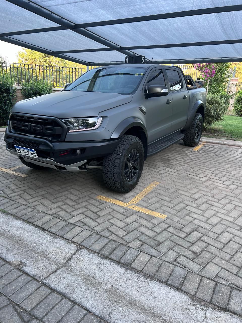 Mira esta publicación de Ford Ranger Raptor 2022 en Motordil