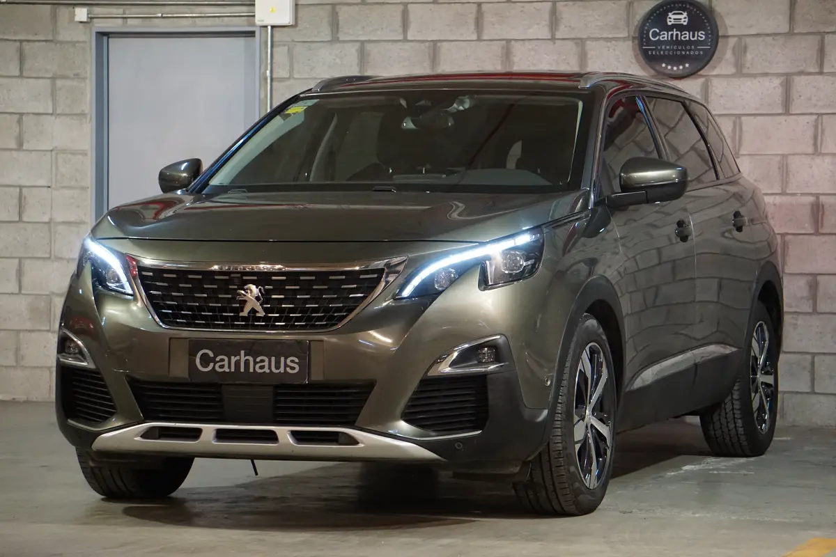 Mira esta publicación de Peugeot 5008 2018 en Motordil