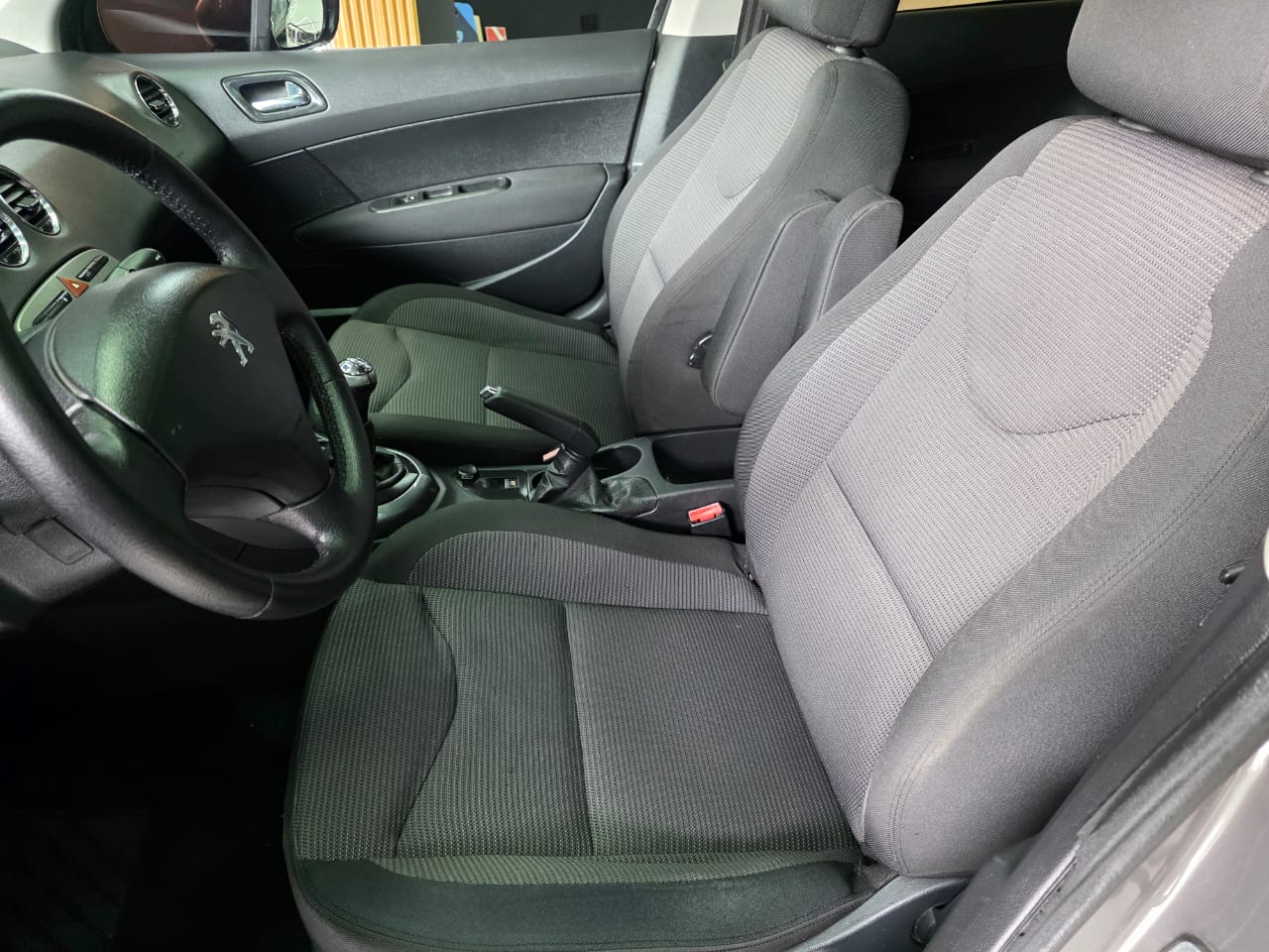 Mira esta publicación de Peugeot 308 2012 en Motordil