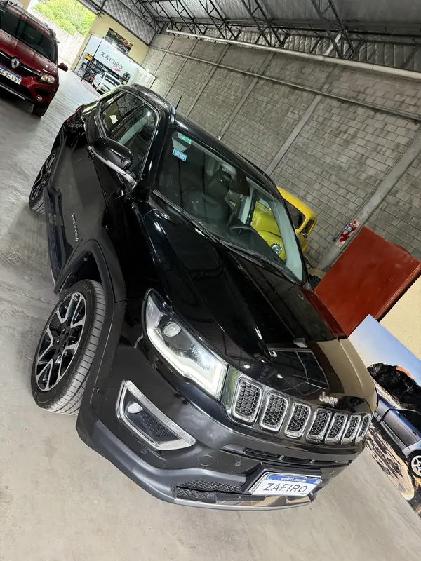 Mira esta publicación de Jeep Compass 2019 en Motordil