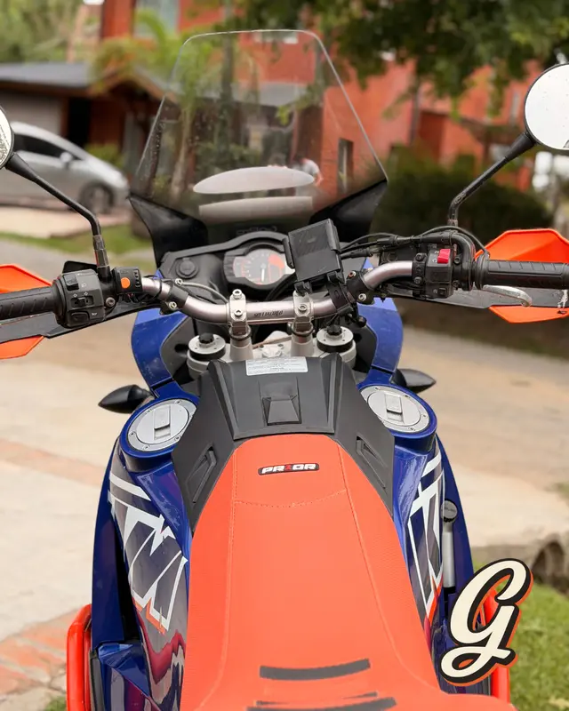 Mira esta publicación de KTM Adventure 990 R 2011 en Motordil