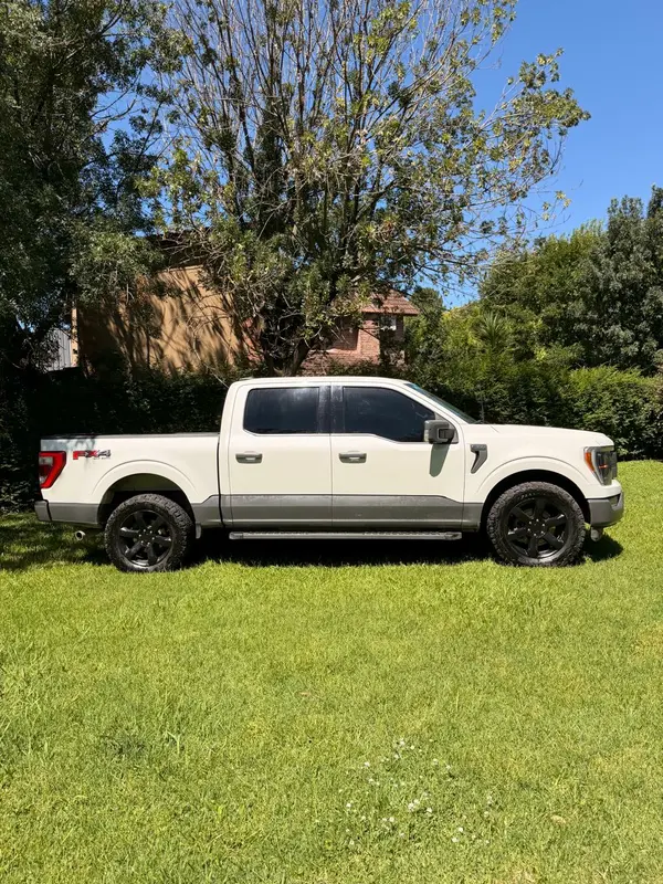 Mira esta publicación de Ford F 150 2021 en Motordil