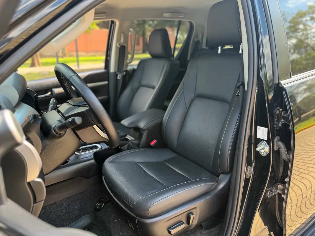 Mira esta publicación de Toyota Hilux 2024 en Motordil