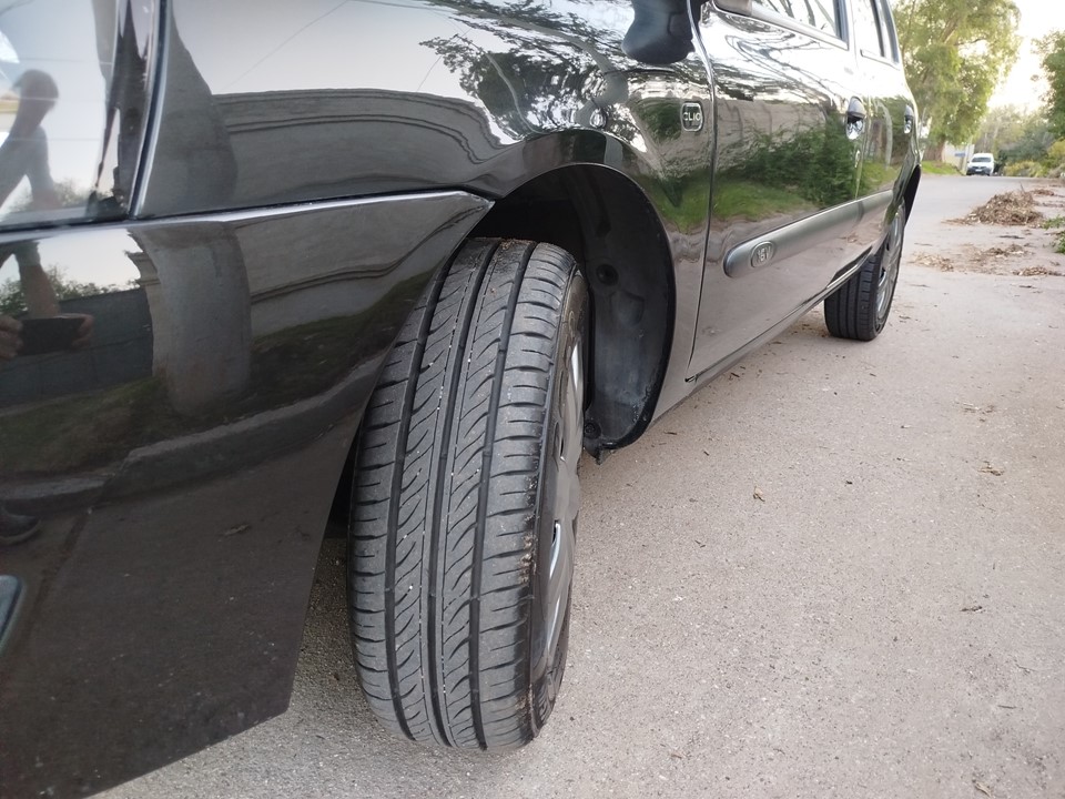 Mira esta publicación de Renault Clio 2 2011 en Motordil