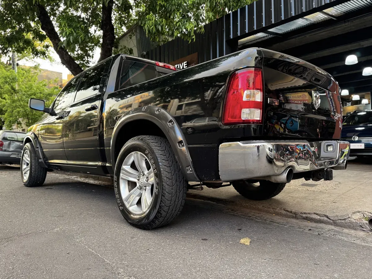 Mira esta publicación de RAM 1500 2015 en Motordil