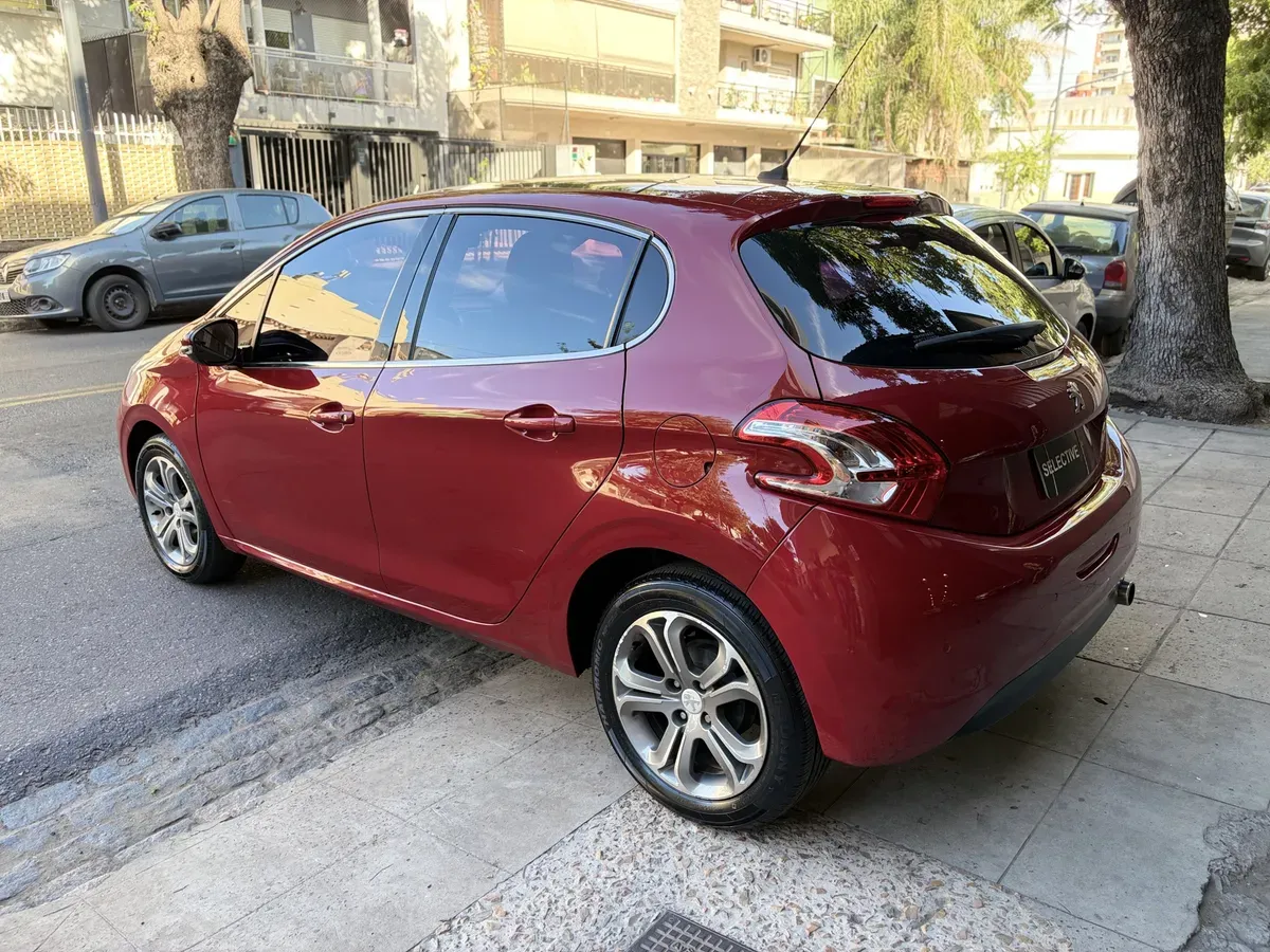 Mirá esta publicación de Peugeot 208