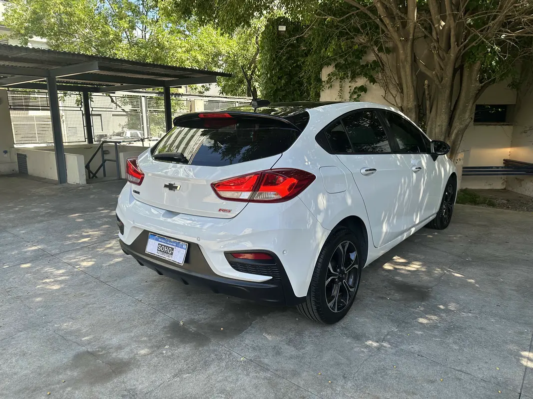 Mira esta publicación de Chevrolet Cruze 2022 en Motordil