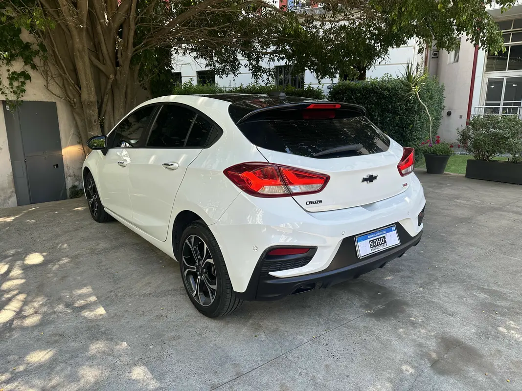 Mira esta publicación de Chevrolet Cruze 2022 en Motordil